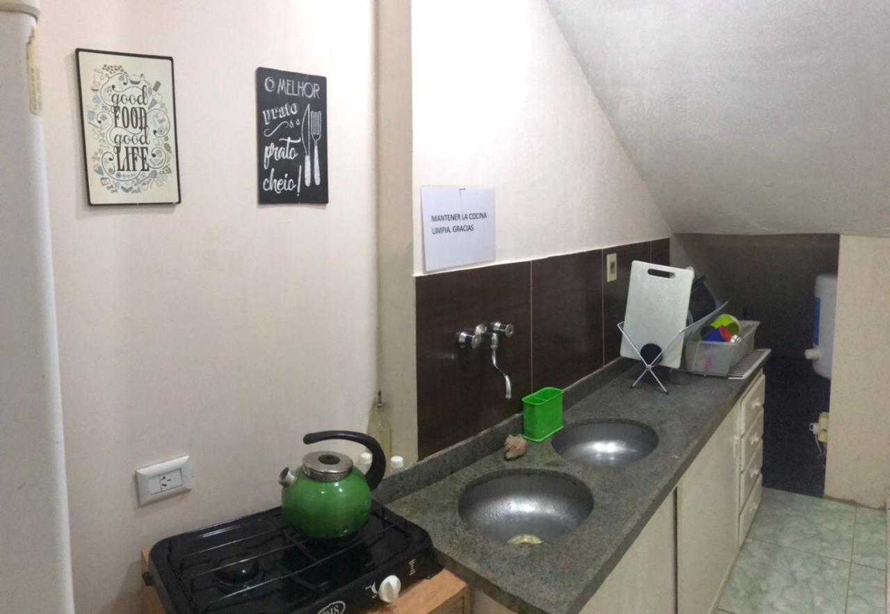 Colibri Hostel 푸에르토이과수 외부 사진